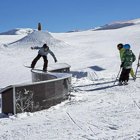 Lodge In One - / Swiss *