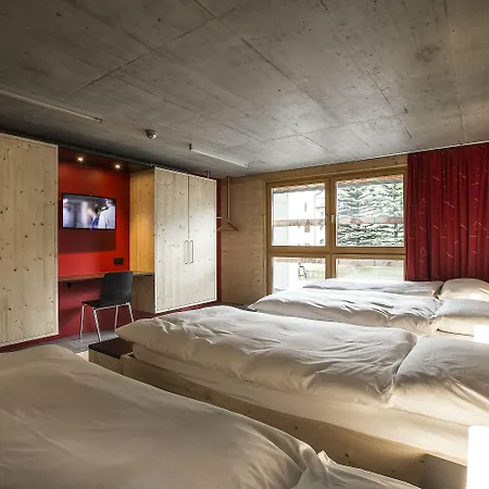 Lodge In One - / Swiss *