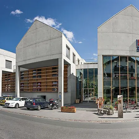 Lodge In One - / Swiss *