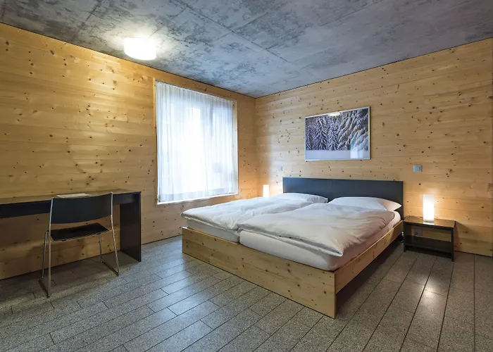 In One - / Swiss Alojamento de Turismo Selvagem *