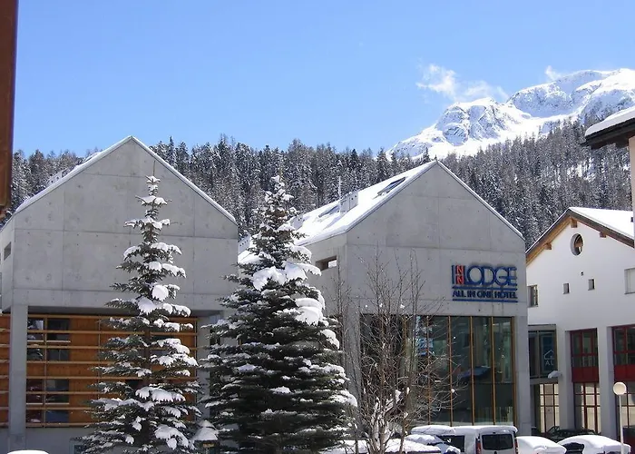 In One - / Swiss Alojamento de Turismo Selvagem *