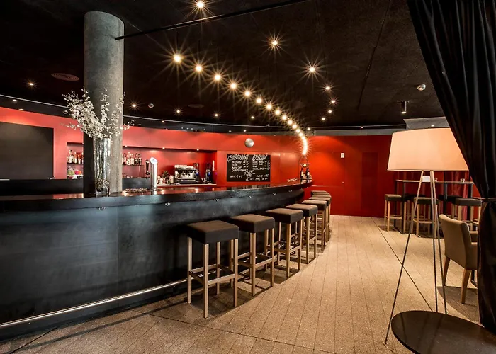 Lodge In One - / Swiss