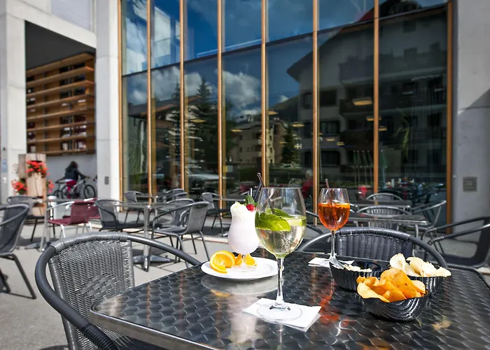 全能酒店 - 旅馆住宿/瑞士小屋 切勒里纳