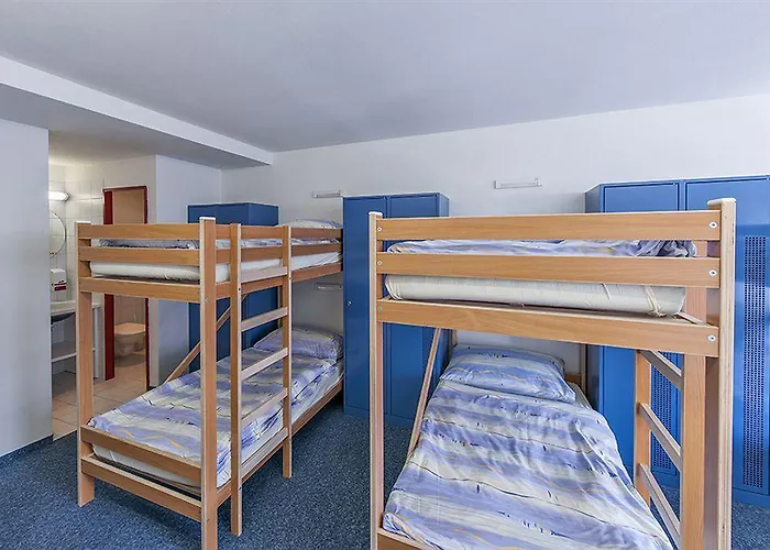 全能酒店 - 旅馆住宿/瑞士小屋