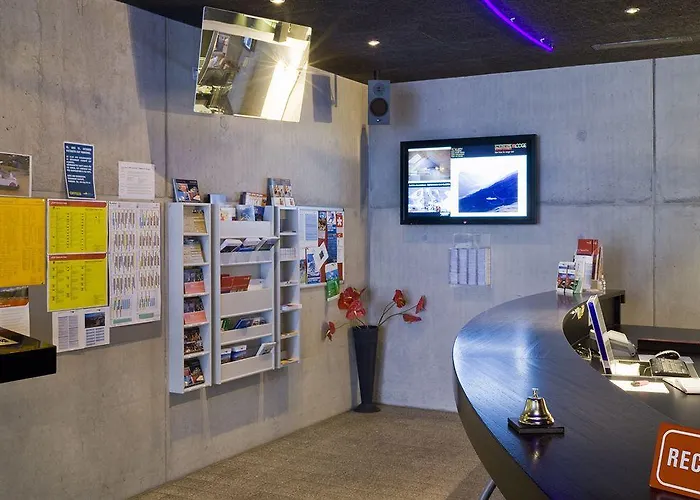 山林小屋 全能酒店 - 旅馆住宿/瑞士小屋 切勒里纳